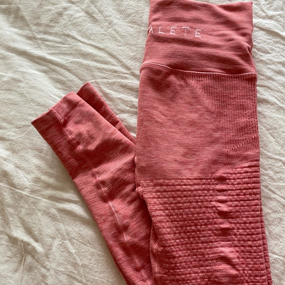 Alphalete legging SEE DETAILS